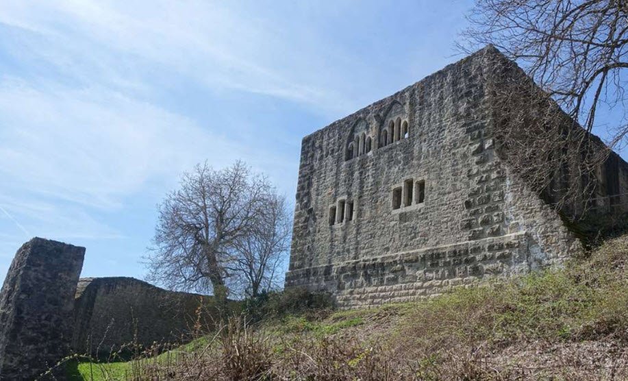 Burgruine Albeck, Germany